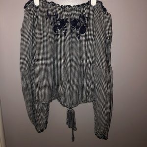 Hollister Off-the-shoulder blouse